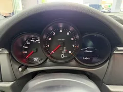 2021 Porsche Macan 2.0T, белый — фото 15