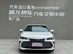 2019 Toyota Avalon Hybrid 2.5L Luxury VI, белый — фото 2