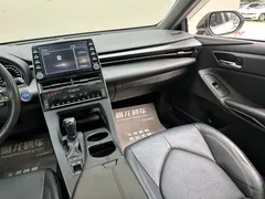 2019 Toyota Avalon Hybrid 2.5L Luxury VI, белый — фото 7