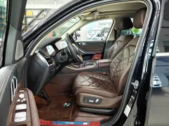 2022 BMW X5 30Li Premium M Sport Package, чёрный — фото 11