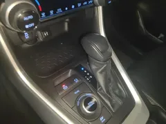 2020 Toyota Wildlander Hybrid 2.5L E-CVT 4WD Luxury, чёрный — фото 16