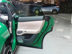 2025 Xiaomi YU7 4WD Max, зелёный — фото 12