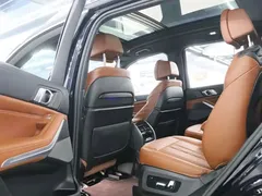 2022 BMW X7 xDrive40i M, чёрный — фото 18
