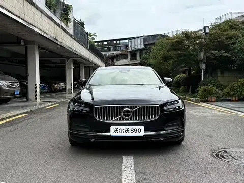 2023 Volvo S90