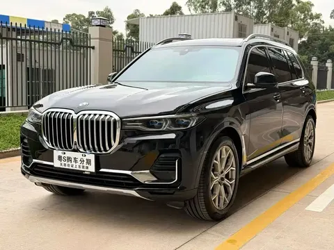 2022 BMW X7 xDrive40i
