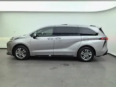 2021 Toyota Sienna 2.5L Hybrid Platinum — фото 8