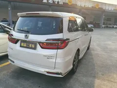2022 Honda Odyssey 2.0L e:HEV, белый — фото 4