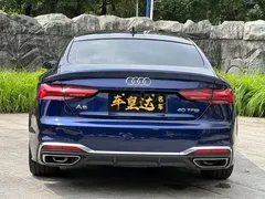 2022 Audi A5 Sportback 40 TFSI, синий — фото 5