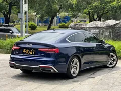 2022 Audi A5 Sportback 40 TFSI, синий — фото 6