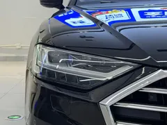 2021 Audi A8L 60 TFSI quattro, чёрный — фото 4