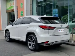 2020 Lexus RX 300 4WD, белый — фото 4