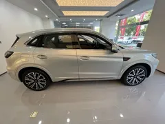 2023 Hongqi HS5 2.0T 4WD Pro — фото 4