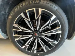 2023 Hongqi HS5 2.0T 4WD Pro — фото 14