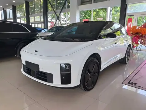 2025 Li Auto i6 2WD Standard