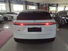 2025 Li Auto i6 2WD Standard, белый — фото 6