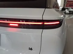 2025 Li Auto i6 2WD Standard, белый — фото 8