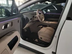 2025 Li Auto i6 2WD Standard, белый — фото 16
