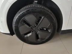 2025 Li Auto i6 2WD Standard, белый — фото 23