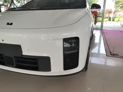 2025 Li Auto i6 2WD Standard, белый — фото 24