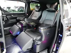 2023 Toyota Vellfire Hybrid 2.5L HV Premium, чёрный — фото 9