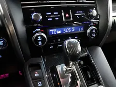 2023 Toyota Vellfire Hybrid 2.5L HV Premium, чёрный — фото 12