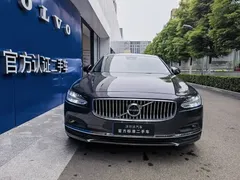 2022 Volvo S90 — фото 2