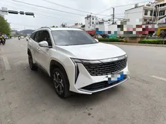2023 Geely Atlas 1.5TD DCT, белый — фото 3