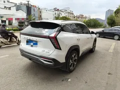 2023 Geely Atlas 1.5TD DCT, белый — фото 11