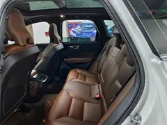 2021 Volvo XC60 4WD Luxury, белый — фото 8