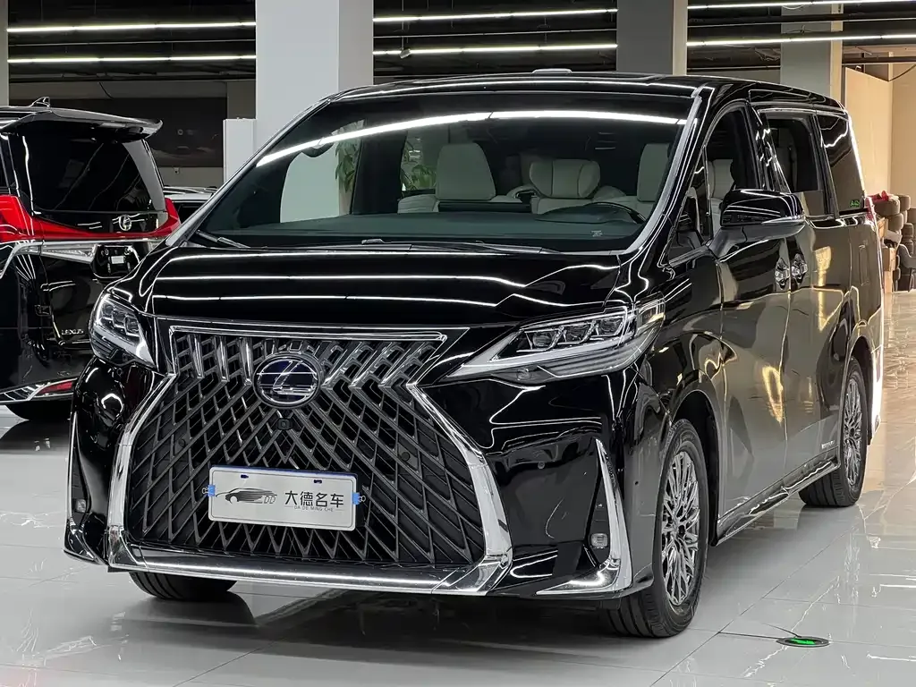 2020 Lexus LM 300h