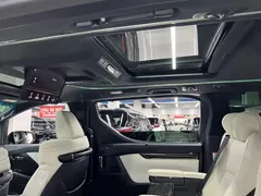 2020 Lexus LM 300h, чёрный — фото 10