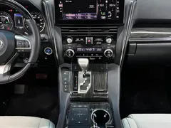 2020 Lexus LM 300h, чёрный — фото 18