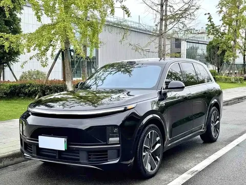 2025 Li Auto L8 Max