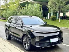 2025 Li Auto L8 Max, чёрный — фото 3