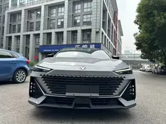 2022 Changan UNI-V 1.5T — фото 2