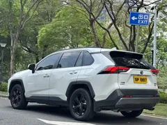 2021 Toyota RAV4 Hybrid 2.5L E-CVT 4WD PLUS, белый — фото 5