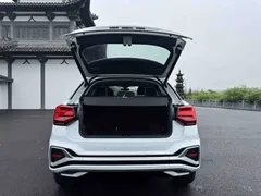 2022 Audi Q2L 35 TFSI Fashion Sport, белый — фото 19