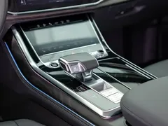 2023 Audi Q8 55 TFSI, чёрный — фото 20