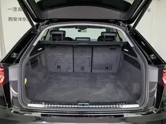 2023 Audi Q8 55 TFSI, чёрный — фото 26