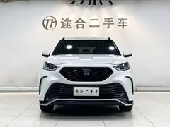 2022 Toyota Crown Kluger 2.5L HEV 4WD Premium, белый — фото 4