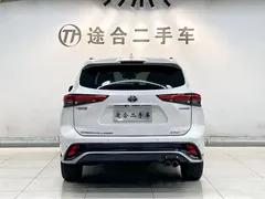 2022 Toyota Crown Kluger 2.5L HEV 4WD Premium, белый — фото 5