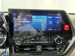 2022 Toyota Crown Kluger 2.5L HEV 4WD Premium, белый — фото 25