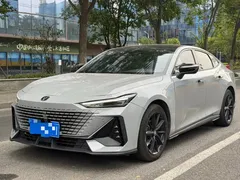 2022 Changan UNI-V 1.5T — фото 1