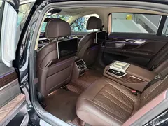 2021 BMW 7 Series 7 740Li, чёрный — фото 17