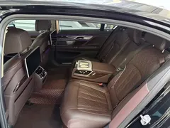 2021 BMW 7 Series 7 740Li, чёрный — фото 23