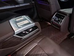 2021 BMW 7 Series 7 740Li, чёрный — фото 25