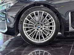 2021 BMW 7 Series 7 740Li, чёрный — фото 31