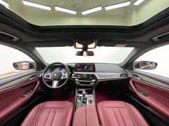 2022 BMW 5 Series 5 530Li M, чёрный — фото 14