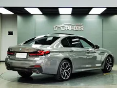 2022 BMW 5 Series 5 530i M — фото 3