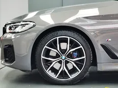 2022 BMW 5 Series 5 530i M — фото 4
